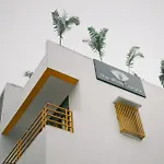 The White Canyon Hotel