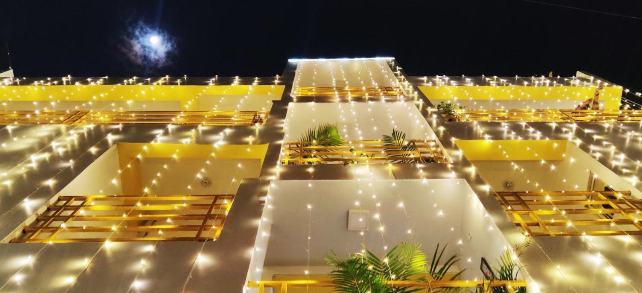 The White Canyon Hotel *